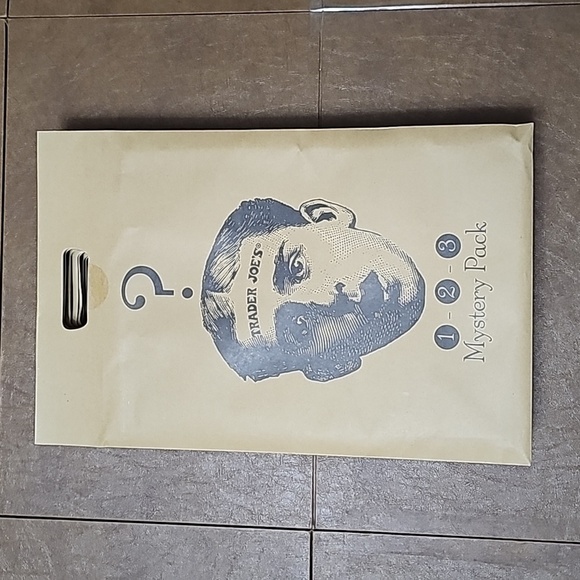 NEW Trader Joe’s SET OF 3 - 2024 Mystery Bag Reusable Totes HOLIDAY GIFT - Picture 1 of 2